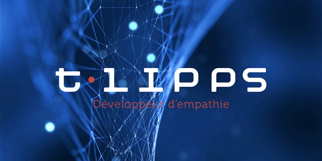 T-LIPPS cover